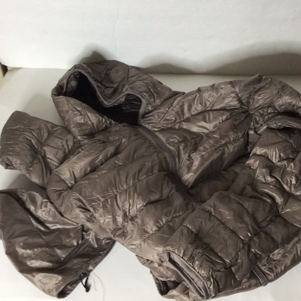 Light Weight Spring Jacket Size Med - image 3